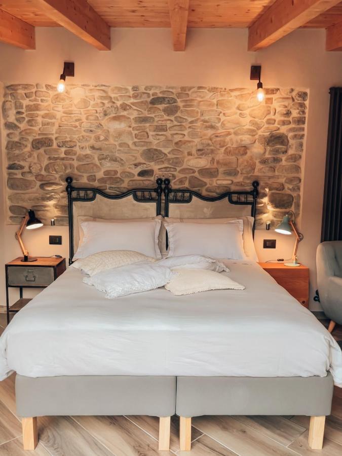 Bed and Breakfast Talking Stones Дольчеаккуа Экстерьер фото